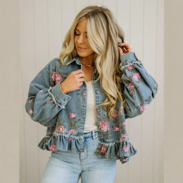 0b5d8c36-330e-4102-aebf-8a9a2df293f1.jpg Vintage Washed Denim Jacket Floral Print Loose-Fit Fashionable Long-Sleeve Shirt