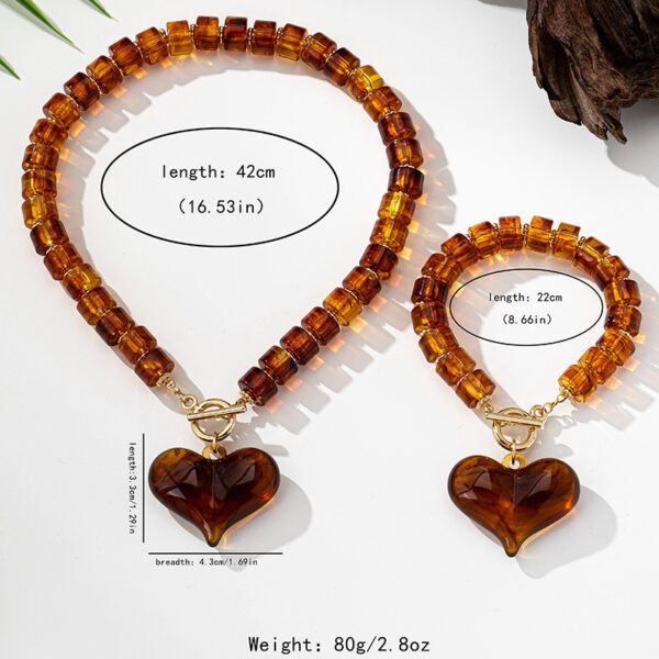 Retro Amber Heart Pendant Necklace And Bracelet Set