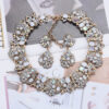 Fashion Retro Light Luxury Women's Necklace And Earrings Set