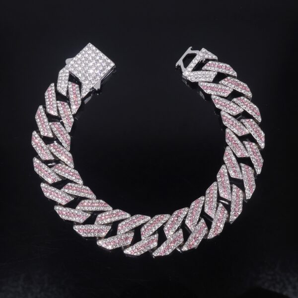 598aa036-4da8-43d4-9050-d803e2f66c32.jpg Diamond-studded Spring-clasp Cuban-link Necklace