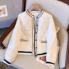 Doudoune Blanche Légère Style Baseball  🧥✨ Adoptez un look moderne.