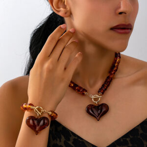 Retro Amber Heart Pendant Necklace And Bracelet Set