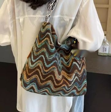 6fdb2bdb-d98f-402d-949b-6cb736df9d2f_fine.jpeg Womens Casual Ethnic-Style Embroidered Crossbody Shoulder Bag