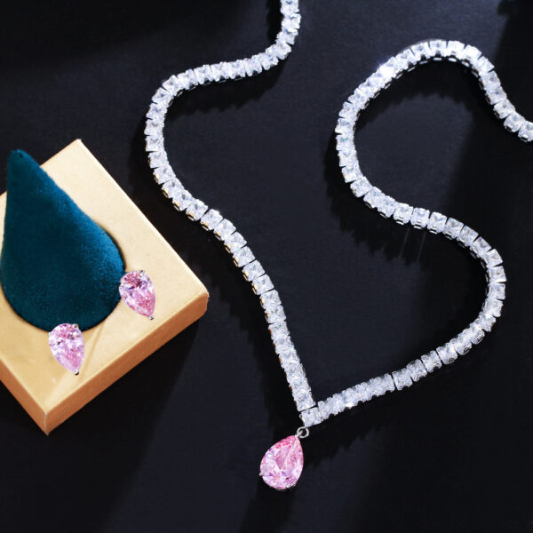 Ear-stud Necklace Set A Slimming Two-piece Featuring Zircon Inlays