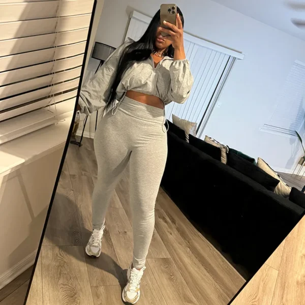 Ensemble de survêtement Weird Puss pour femme, 2 pièces, collection automne 2024 : veste fine zippée à cordon et legging assorti, style streetwear sportif.