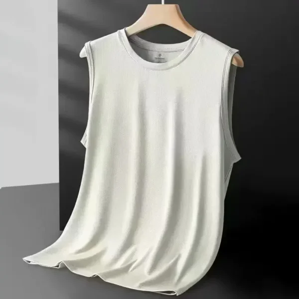 Débardeur sans manches en maille de soie glacée pour homme, collection été 2026. Vêtement d'extérieur léger et tendance, idéal pour le sport.