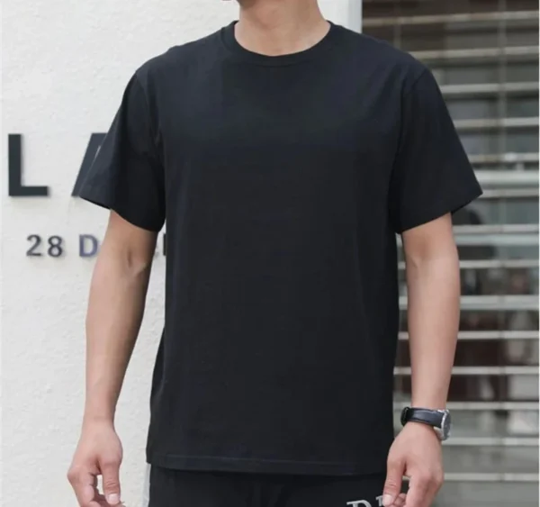 Men's t-shirts 2025 Summer Oversize Cotton T-Shirt Casual High Quality Short Sleeves Tee Shirt Men Basic Solid color Sports Tops