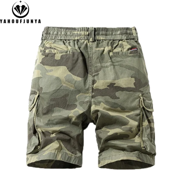 Short d'été camouflage confortable pour homme, idéal pour les loisirs en extérieur. Taille élastique, coupe droite et ample. Design de haute qualité.
