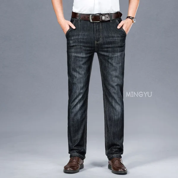 Jean d'été classique en coton de haute qualité pour homme, coupe droite, style business, noir, disponible en grandes tailles (jusqu'à 40).