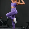 Ensemble de survêtement 2 pièces pour femme, sans coutures, idéal pour le yoga, le sport et la gym. Leggings taille haute et tenue de fitness.