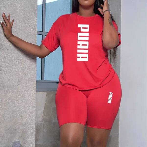Ensemble short et t-shirt imprimé tendance pour femme, collection été 2026. Idéal pour le sport et les loisirs.