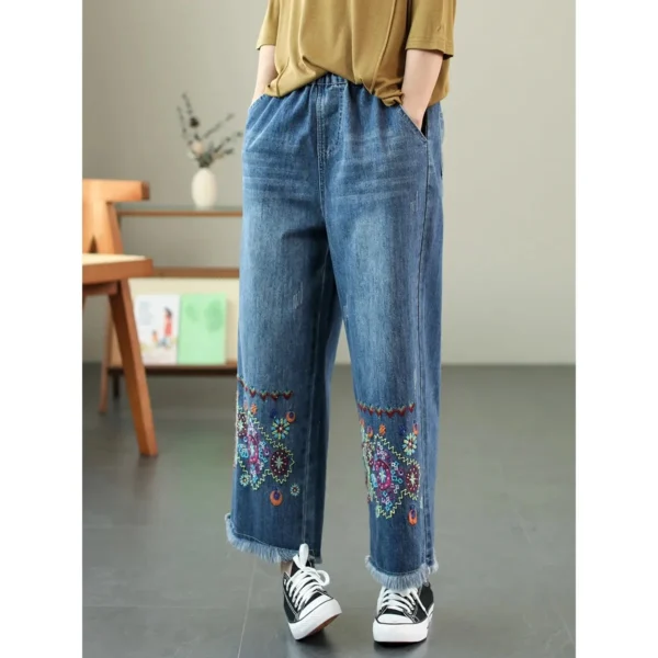 Jeans ethniques pour femmes, collection printemps-automne 2026. Pantalon ample à taille haute, brodé et jambes larges 9/4.