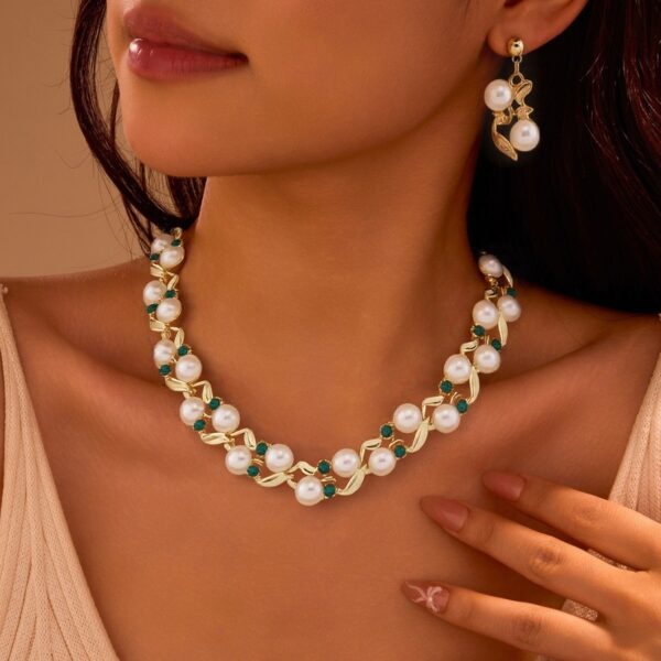 New Versatile Pearl Turquoise Necklace Earrings