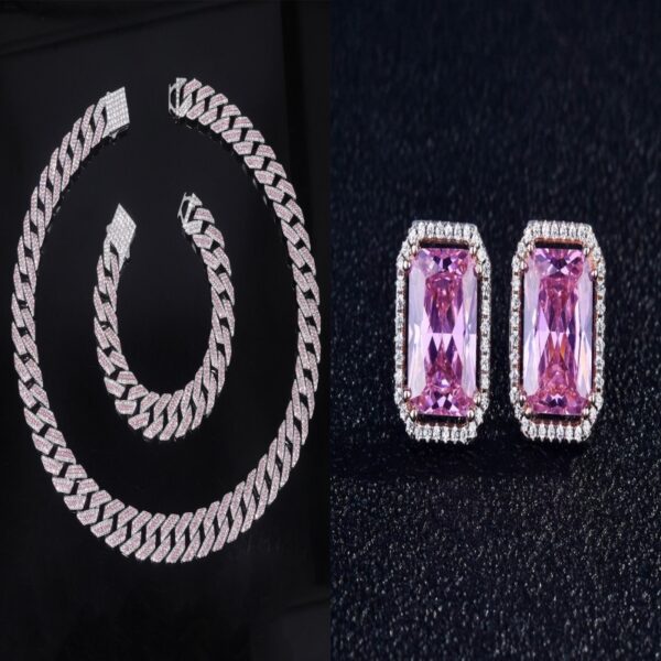 c28b92b9-ab9e-4d0b-aa76-d3a0291e1e12.jpg Diamond-studded Spring-clasp Cuban-link Necklace