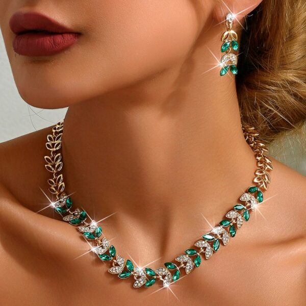 Women's Earrings And Necklace Two-Piece Set