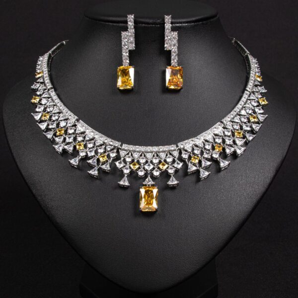 d7443a1a-6797-404c-a474-7d5ed3c2d1c6.jpg Minimalist And Exquisite Zircon Necklace And Earring Set