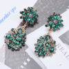 Fashion Retro Light Luxury Women's Necklace And Earrings Set