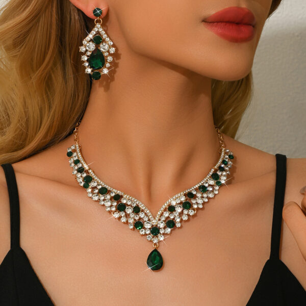 Retro Two-piece Necklace And Earring Set From Europe And The US