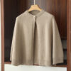 f494c48c-dd32-4b54-bf8c-5846910315ff.jpg Grande cape en laine chaude tricotée, manteau/châle