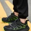 Chaussures de sécurité pour hommes, légères et confortables avec embout de protection en plastique, style tendance, anti-perforation et ultra-résistantes.