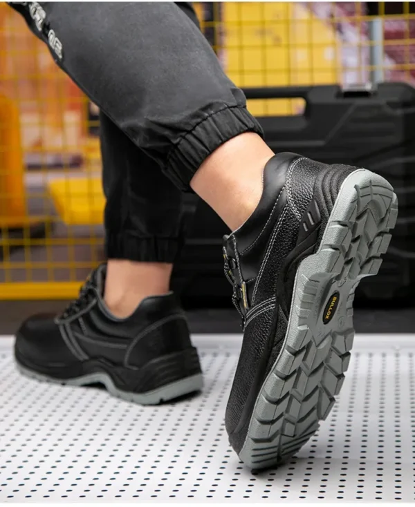 Chaussures de sécurité pour hommes : anti-écrasement, anti-perforation, anti-odeur, robustes et résistantes à l'usure (idéales pour les chantiers).
