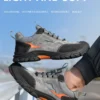 Chaussures de sécurité pour hommes, légères et confortables avec embout de protection en plastique, style tendance, anti-perforation et ultra-résistantes.