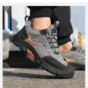 Chaussures de sécurité pour hommes, légères et confortables avec embout de protection en plastique, style tendance, anti-perforation et ultra-résistantes.