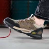 Chaussures de sécurité pour hommes, anti-écrasement et anti-perforation, légères et respirantes.